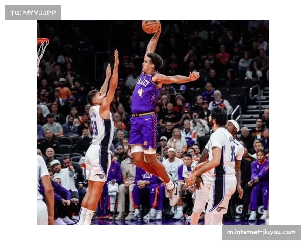 布克32分助太阳两分险胜 球队外线投射体系在末节承受住压力